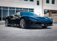 FERRARI-F8-BLACK